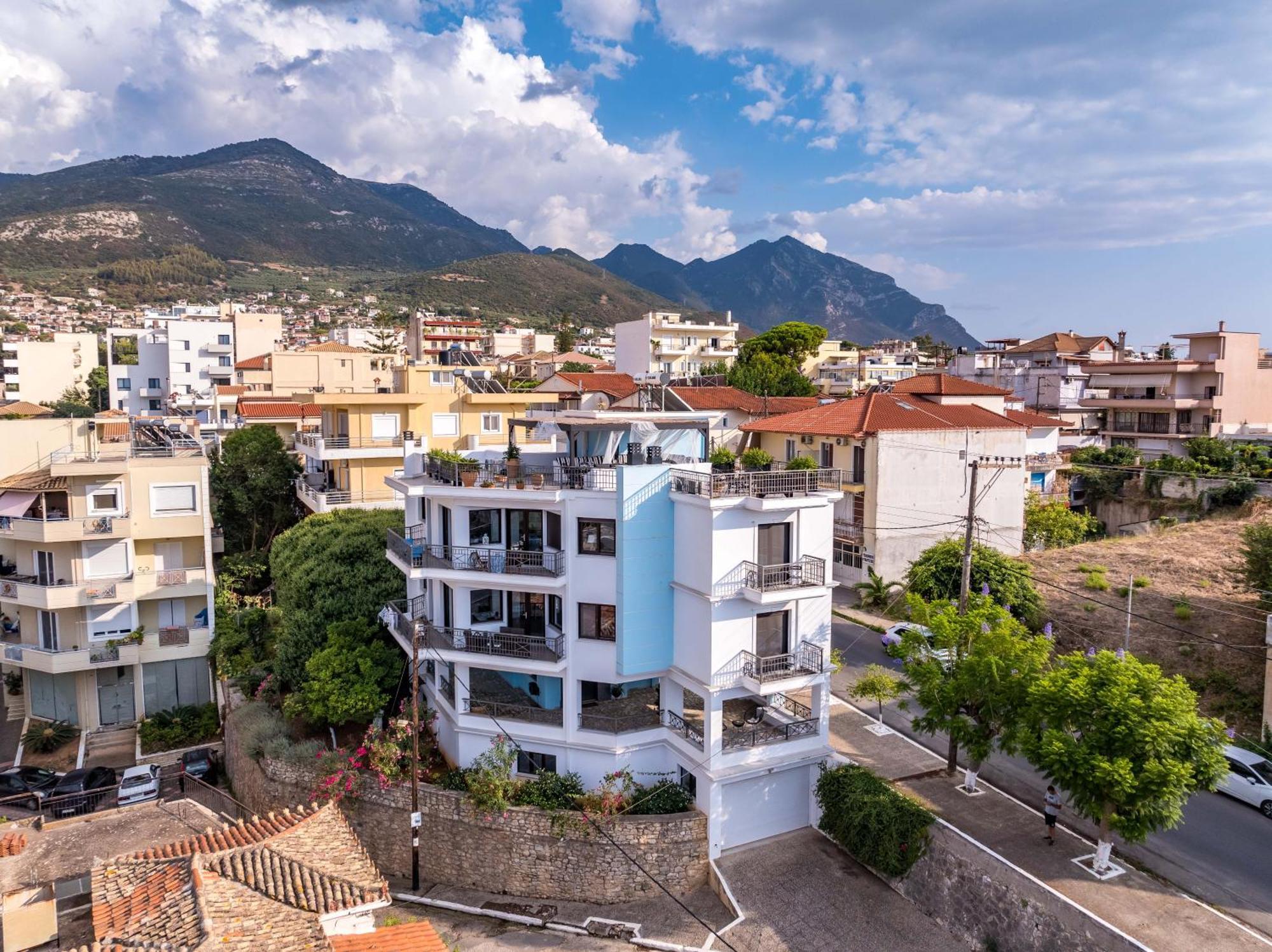 Ferienwohnung Magical Seaside Town Boutique Apts 2 Kyparissia Exterior foto